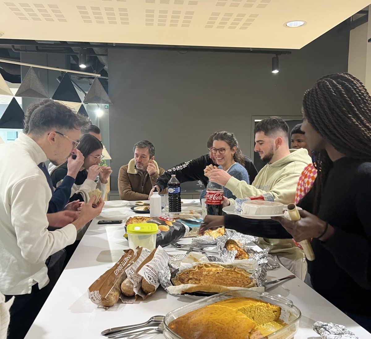 Des déjeuners participatifs à l’École 301, un moment de convivialité et d’échange